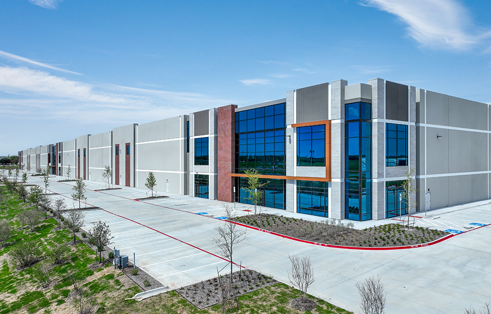 Affinius Capital originates loan to finance Black Mountain’s acquisition of 836,601 s/f industrial complex